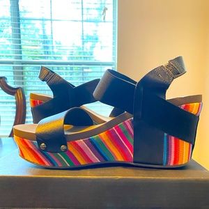 Corkys, Size 9 Agnus sandals